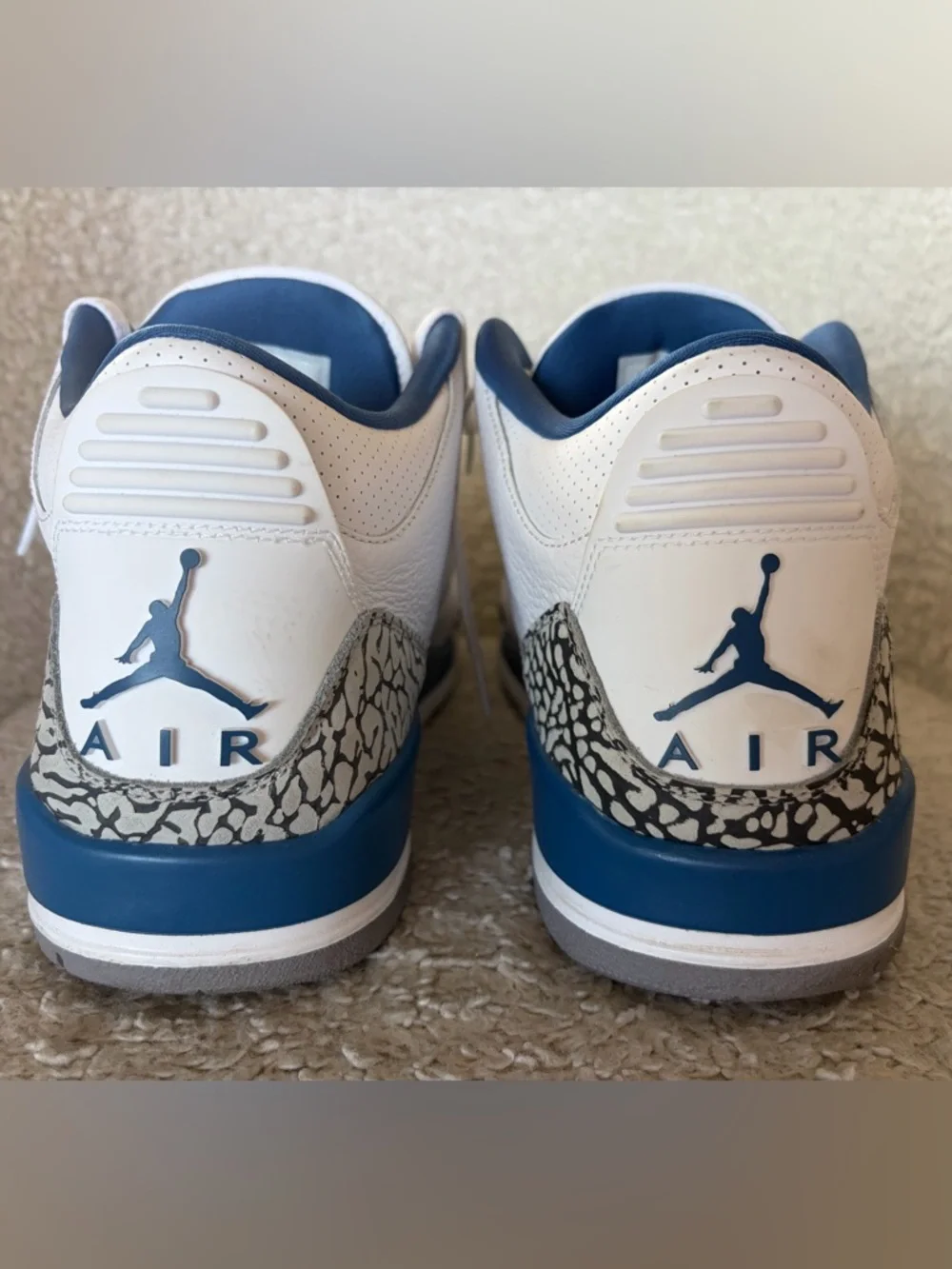 Jordan Air Jordan 3 “Wizzards” Retro White Metallic Copper. Like New with Box!